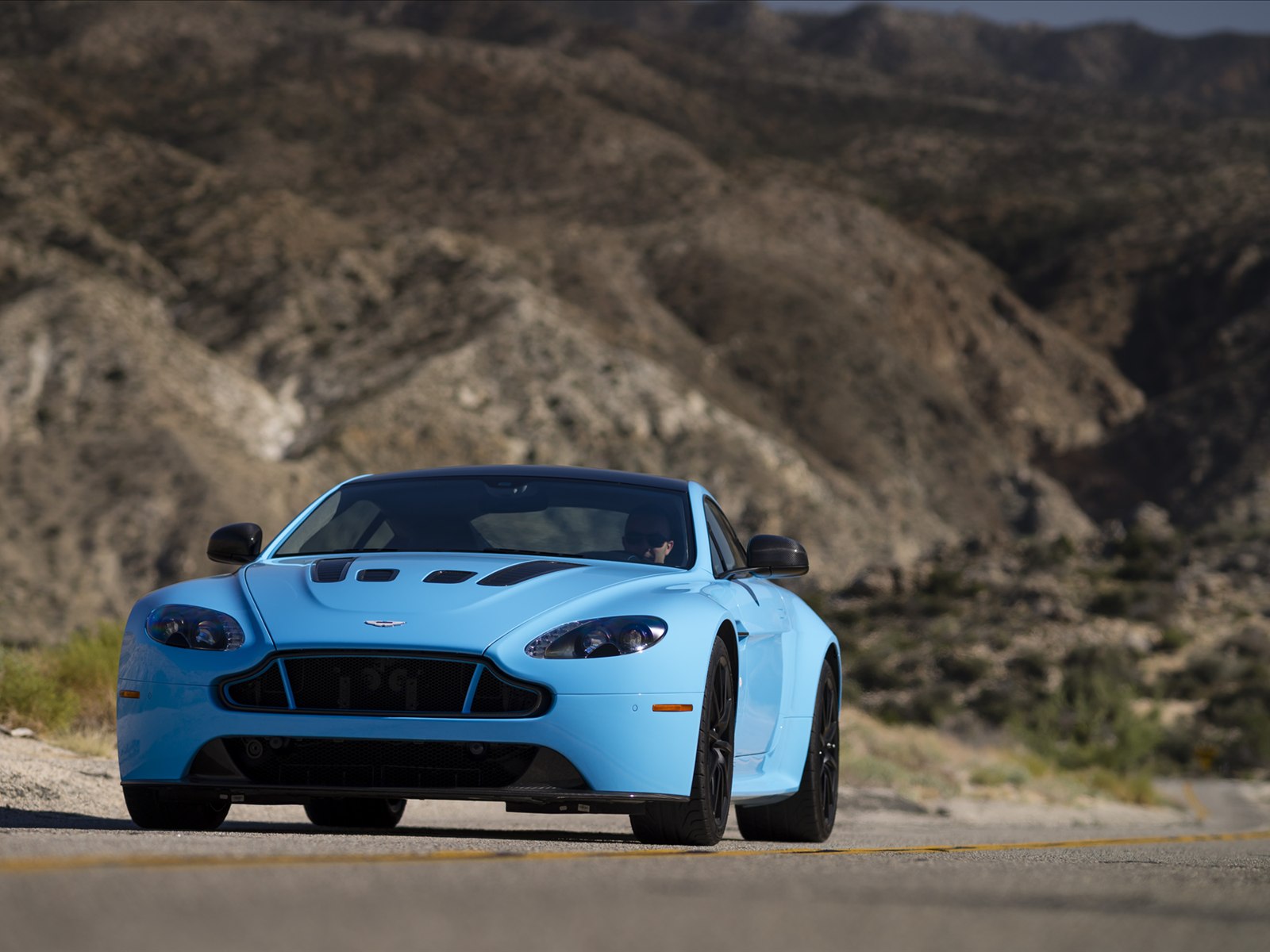 Aston Martin V12 Vantage S 2014